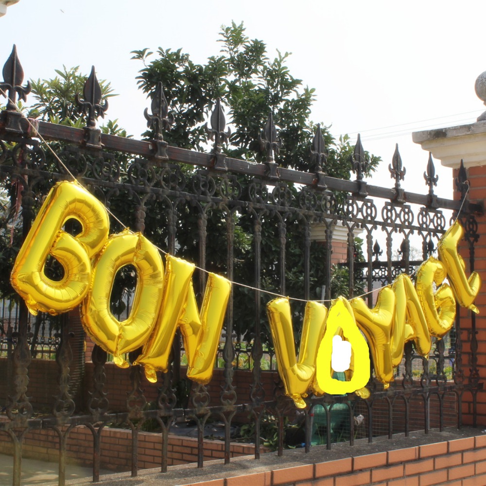 لافتة Bon Voyage Balloons للحف - مراجعة Wedding Job وسعره